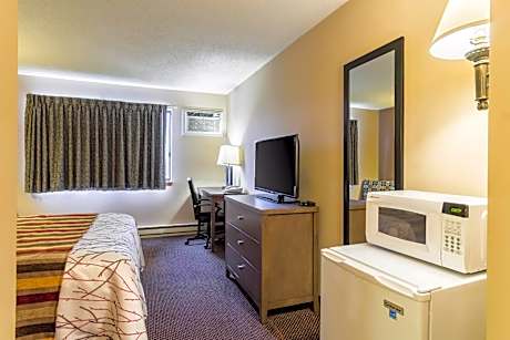 King Room - Non-Smoking