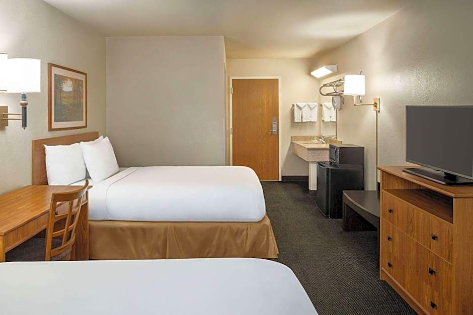 Travelodge by Wyndham Dexter