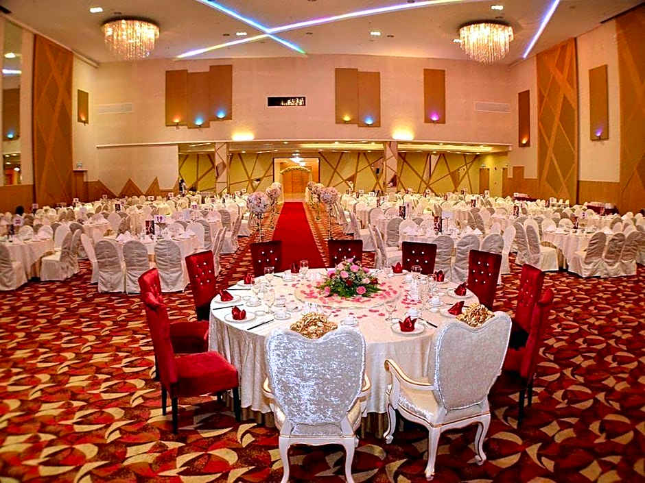 The Waterfront Hotel