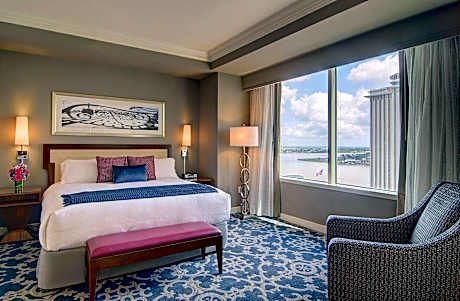 Grand King Suite