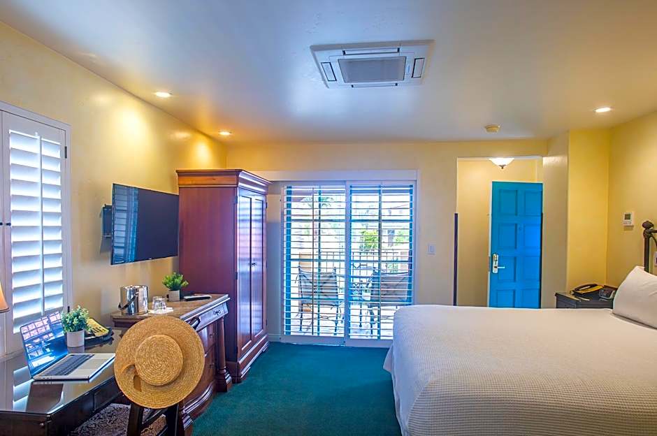 Castillo Inn at the Beach