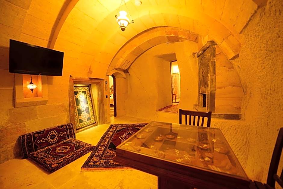 Vineyard Cave Hotel