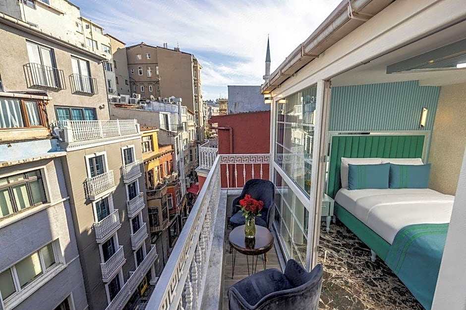 Santa Rio Taxim Hotel