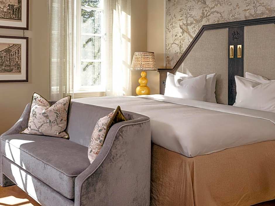 Savoy 1918, a member of Small Luxury Hotels of The World