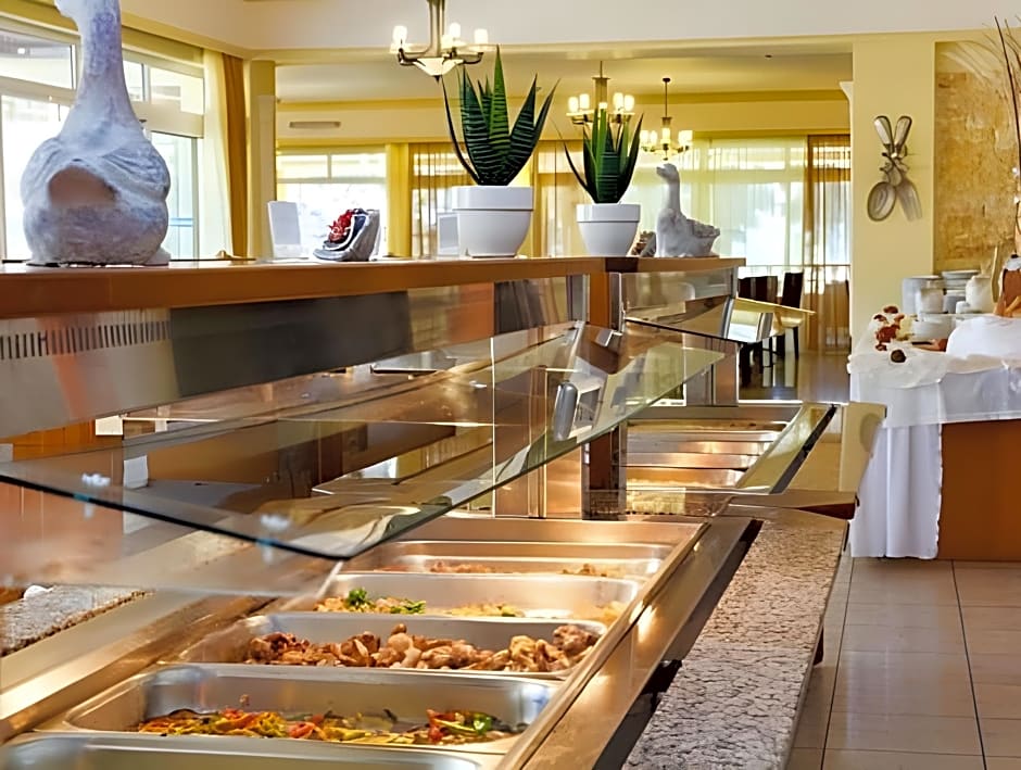 Gaia Royal Hotel