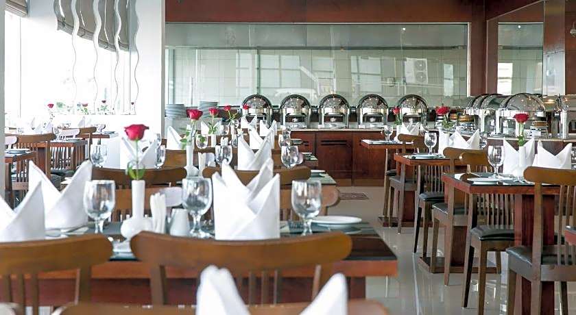 Ramada Beach Hotel Ajman