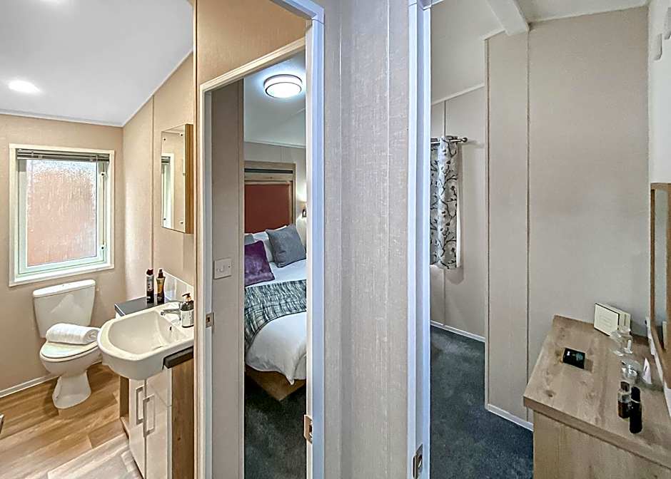 Ogwen Bank Caravan And Lodge Park