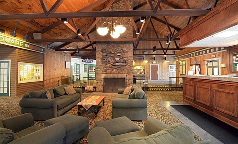 Sturbridge Host Hotel And Conference Center