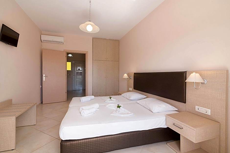 yakinthos hotel