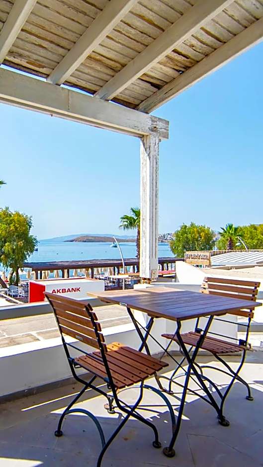 Kefi Beach & Suites