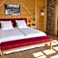 Hotel Between