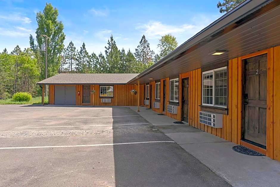 Lake Village Lodge