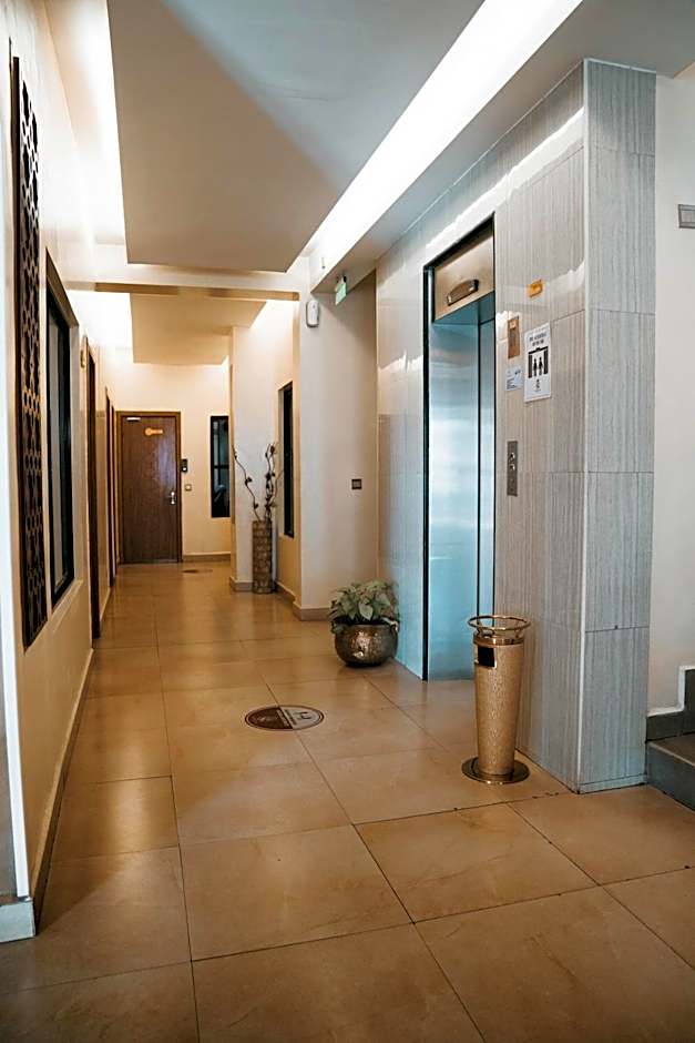 Saab Royale Hotel