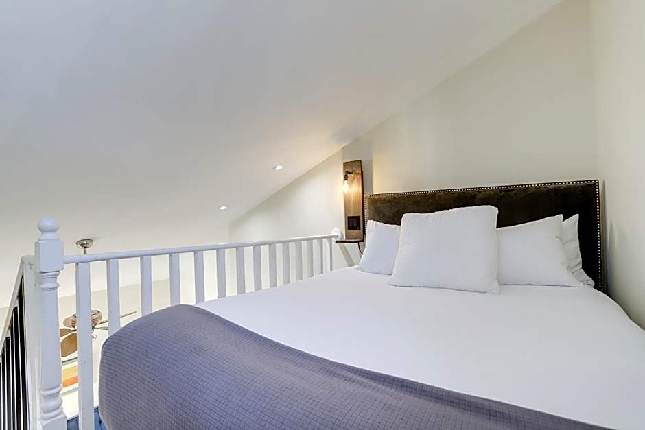 Sojourn at DuPont Place