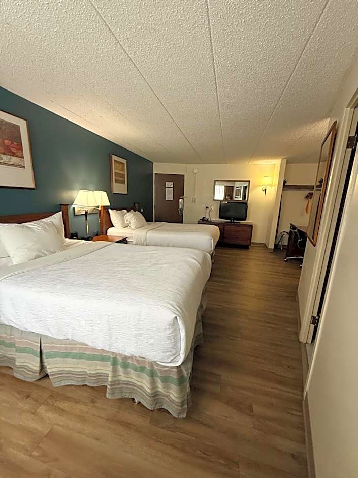 Quality Inn & Suites Black River Falls I-94
