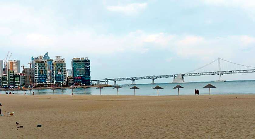 H Avenue Gwanganri Beach