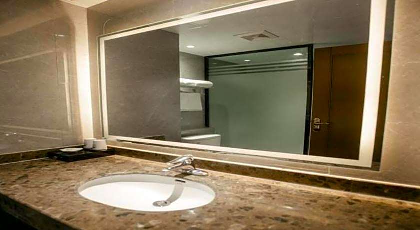 GreenTree Inn Jiuquan Century Plaza Hotel