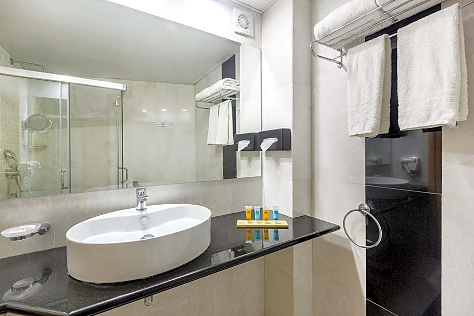 Oasis Hotel Apartments