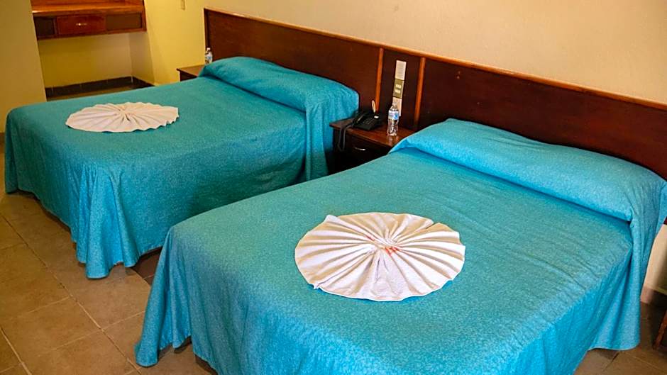 Hotel Plaza Mazari