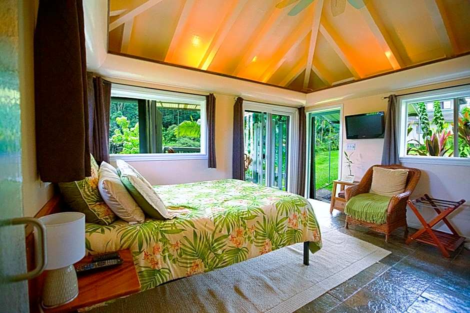 The Inn at Kulaniapia Falls