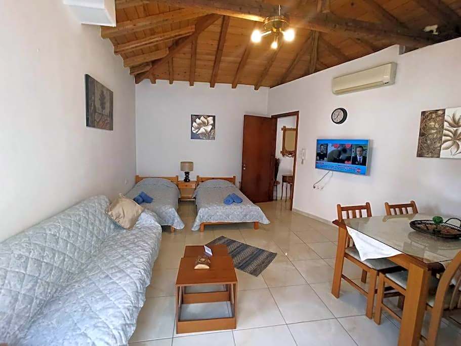 Comfortable and cozy house near beach and center