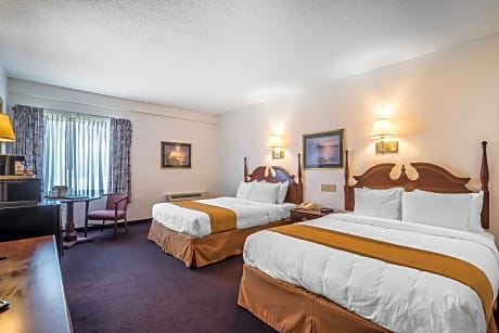 Queen with 2 Queen Beds