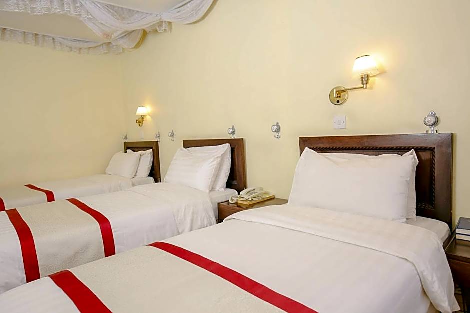 New Safari Hotel