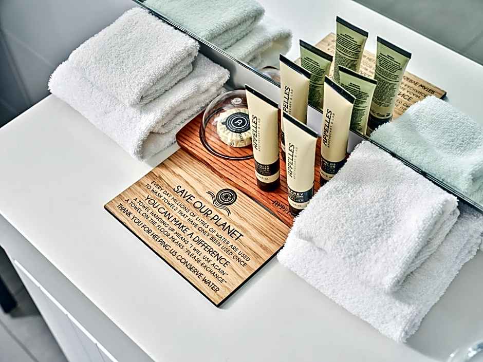 Maya Maya at Mandoon Estate