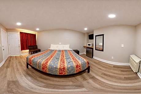 Standard Queen Room