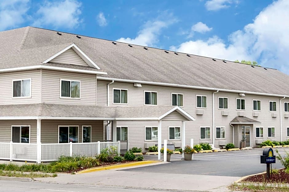 Days Inn by Wyndham Ames