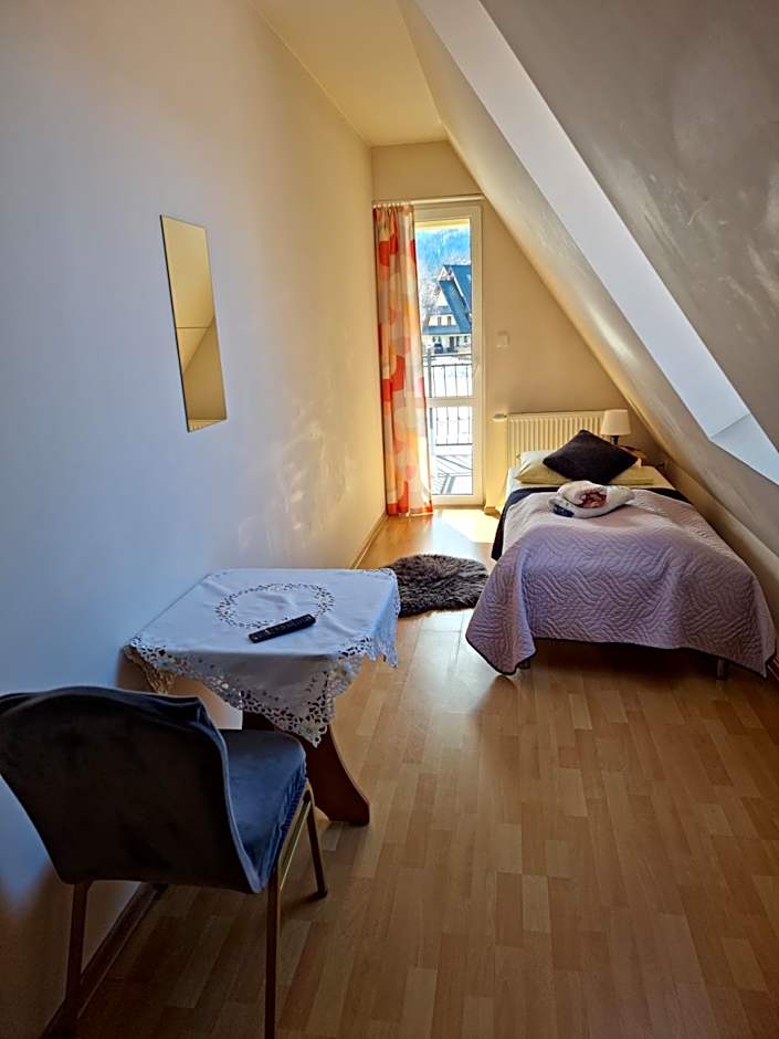 Villa Broniewskiego - Zakopane Apartamenty Pokoje