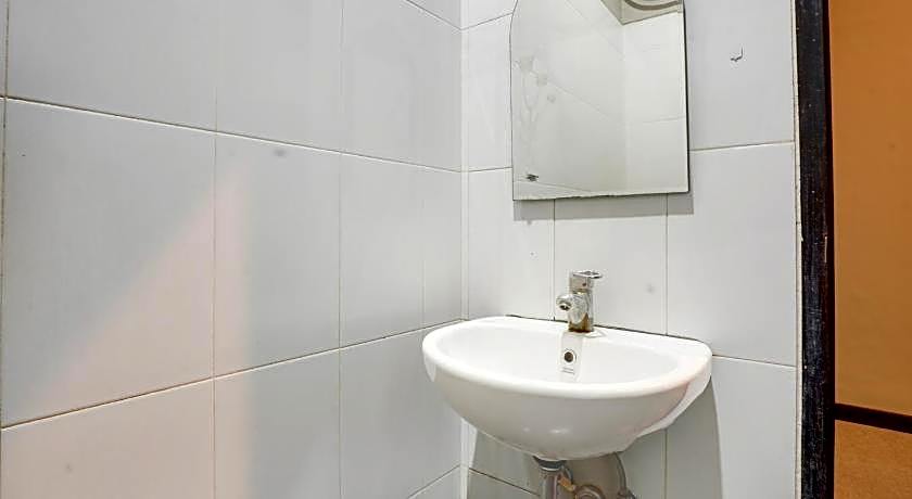 Townhouse Oak Padang near RTH Imam Bonjol