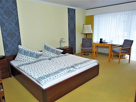 Deluxe Double Room with Bath