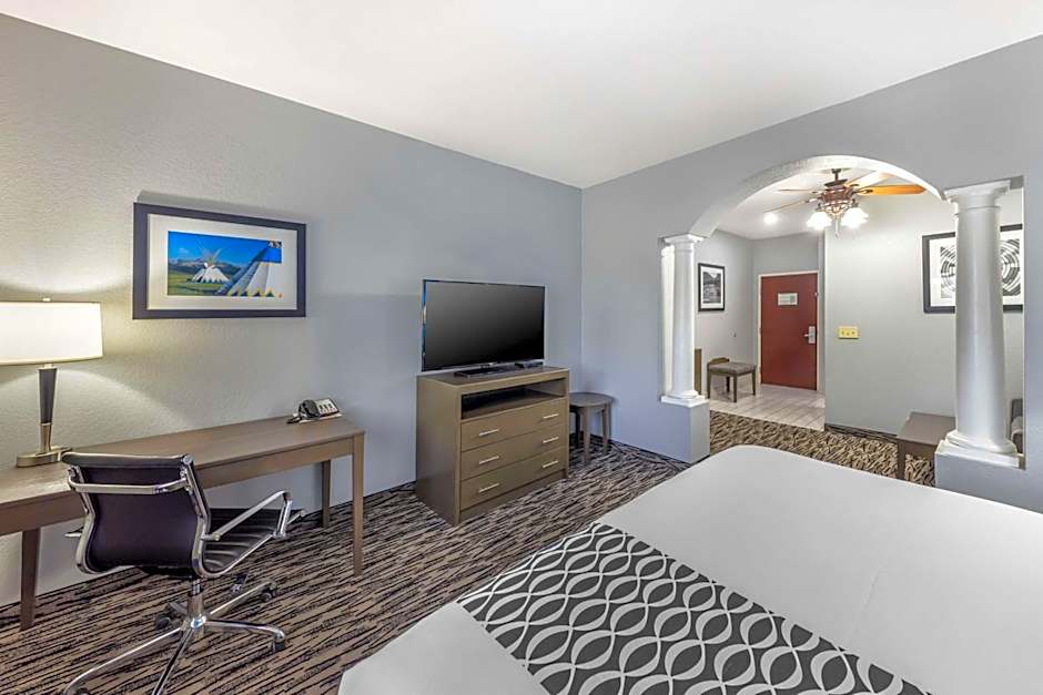 Best Western Atoka Inn & Suites
