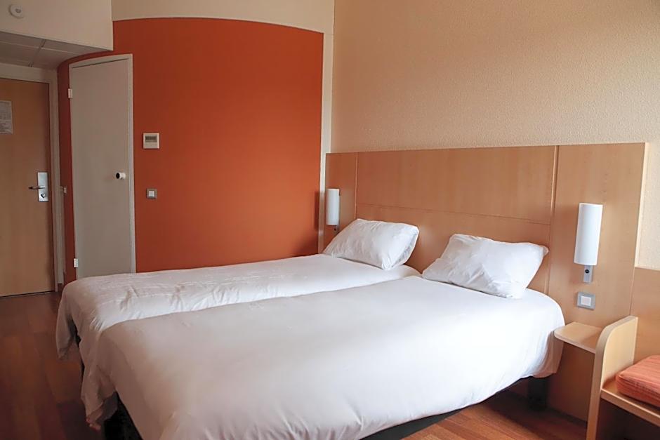 ibis Albert Pays De Le Somme
