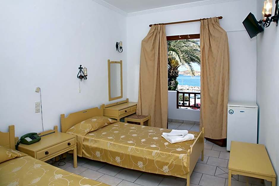 Asterias Hotel - Seafront