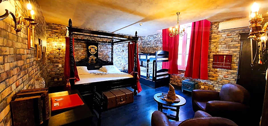 Photo 1 of 9 of Family 1 King Bed and 2 Twin Beds
