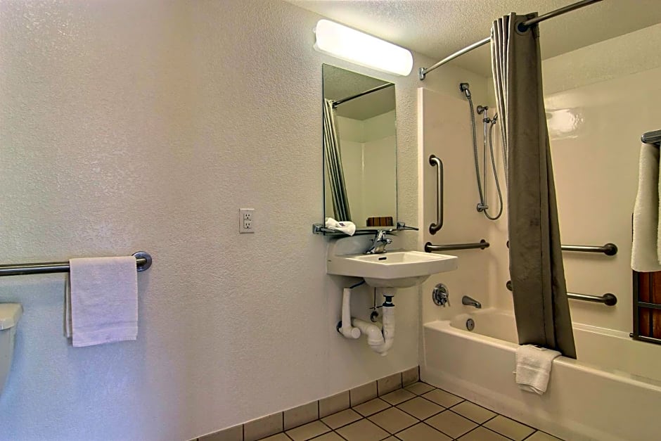 Economy Inn
