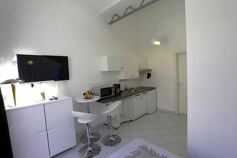 Les Bains Douches