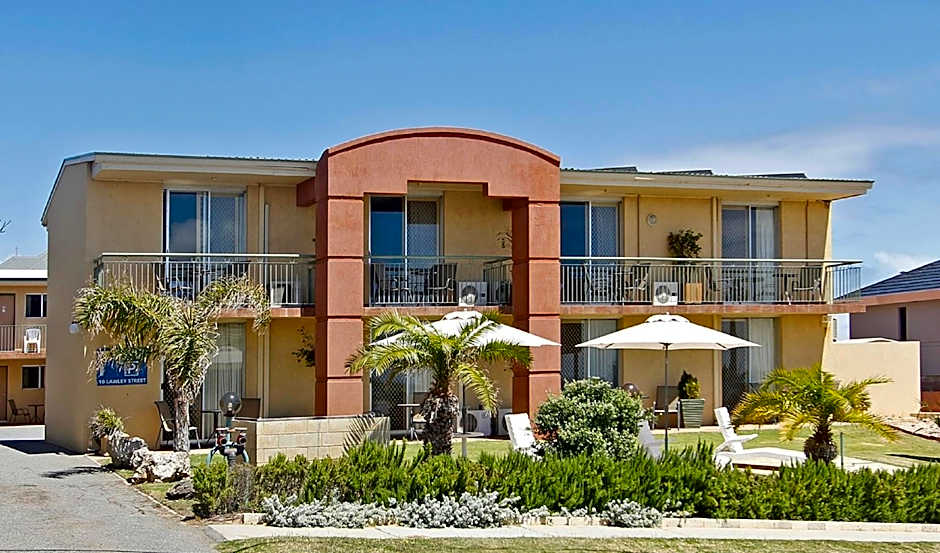 Photo 1 of 23 of Ocean View Motel