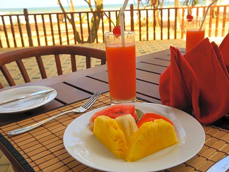 Whispering Palms Hotel