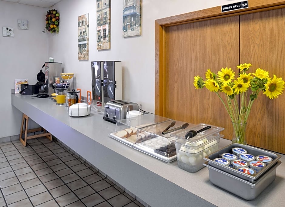 America's Best Value Inn La Crosse