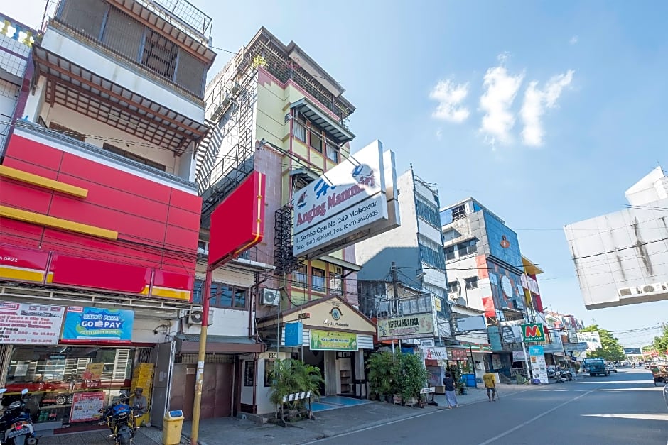 OYO 1090 Hotel Anging Mammiri Makassar