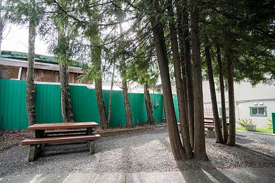 Robin Hood Inn and Suites