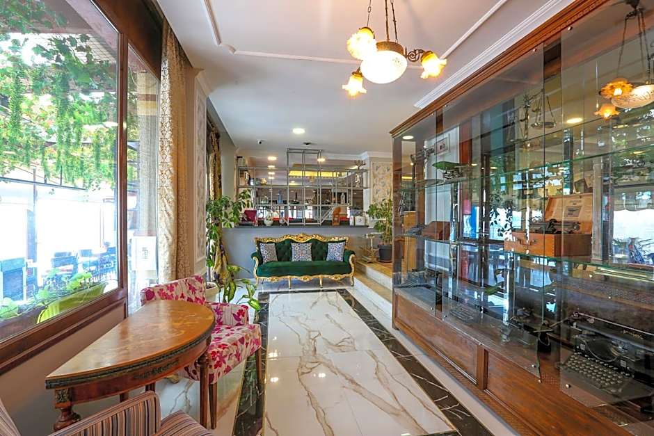 URLA PERA HOTEL