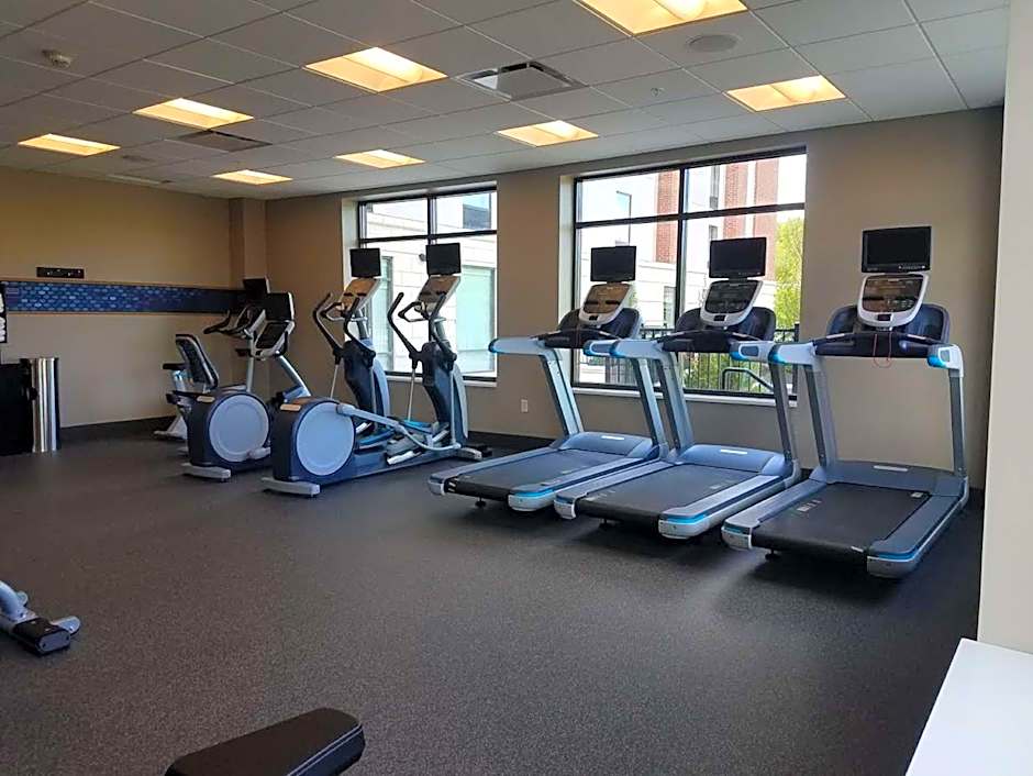 Hampton Inn By Hilton & Suites Newburgh Stewart Airport, NY