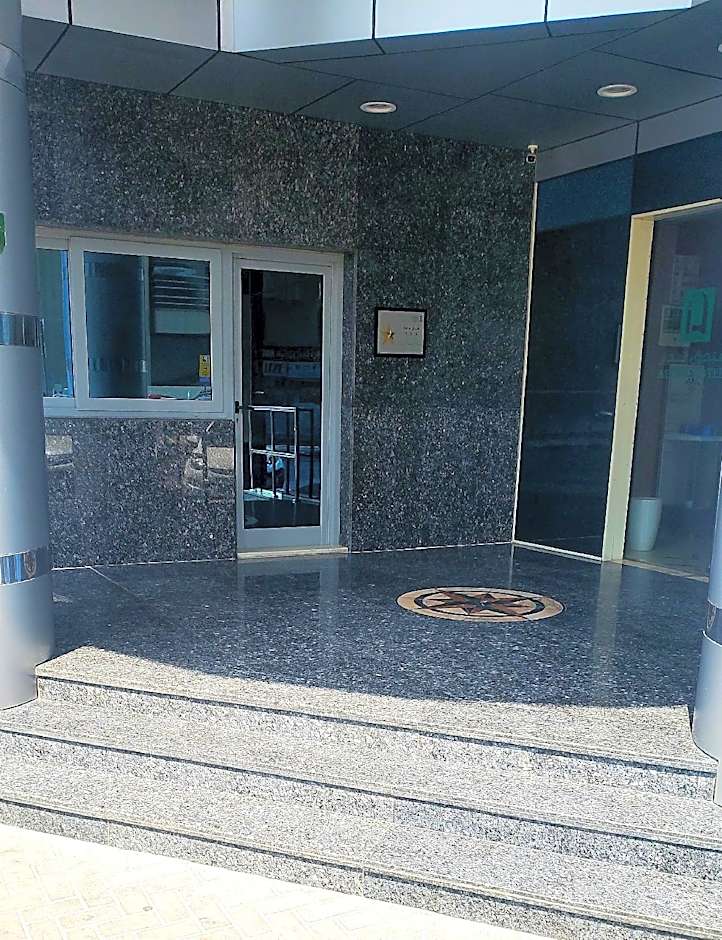 Aldar Hotel
