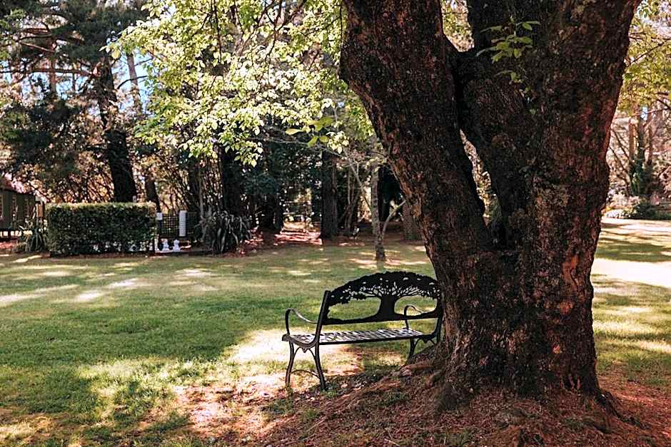 Federation Gardens & Possums Hideaway