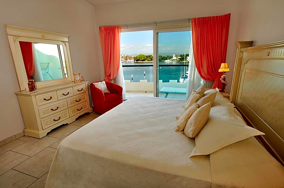 Marina Banderas Suites Hotel Boutique