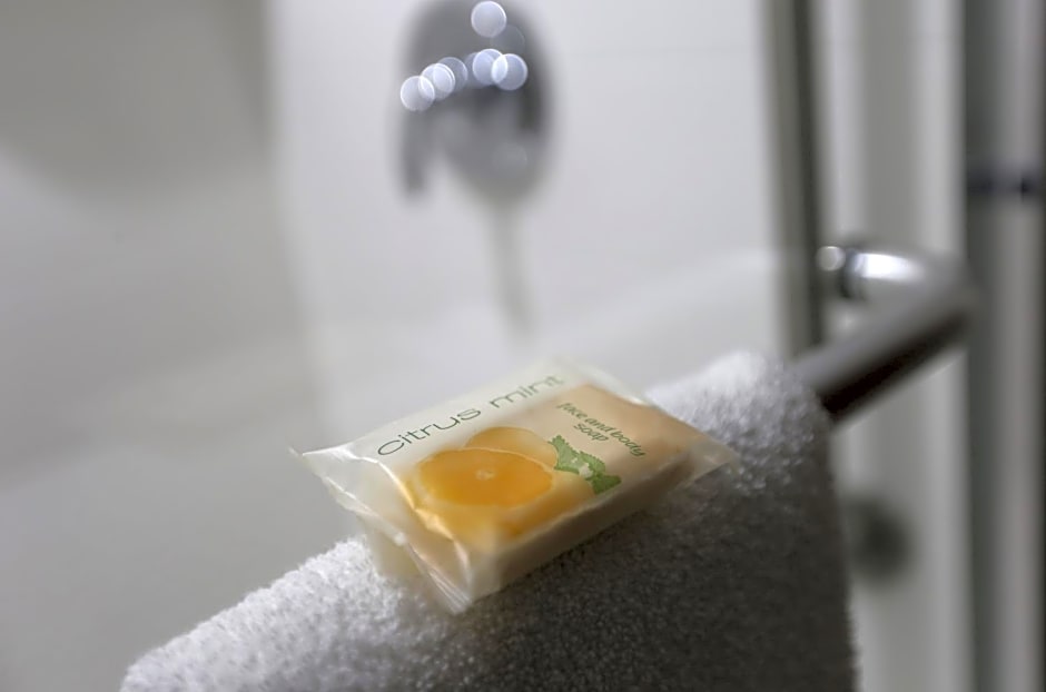Holiday Inn Express - Biloxi - Beach Blvd, an IHG Hotel